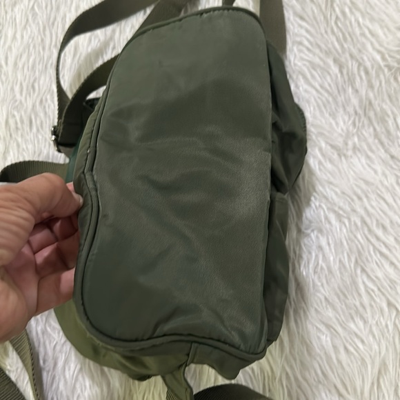 Deena and Ozzy small Y2K green mini backpack purse - Picture 4 of 10